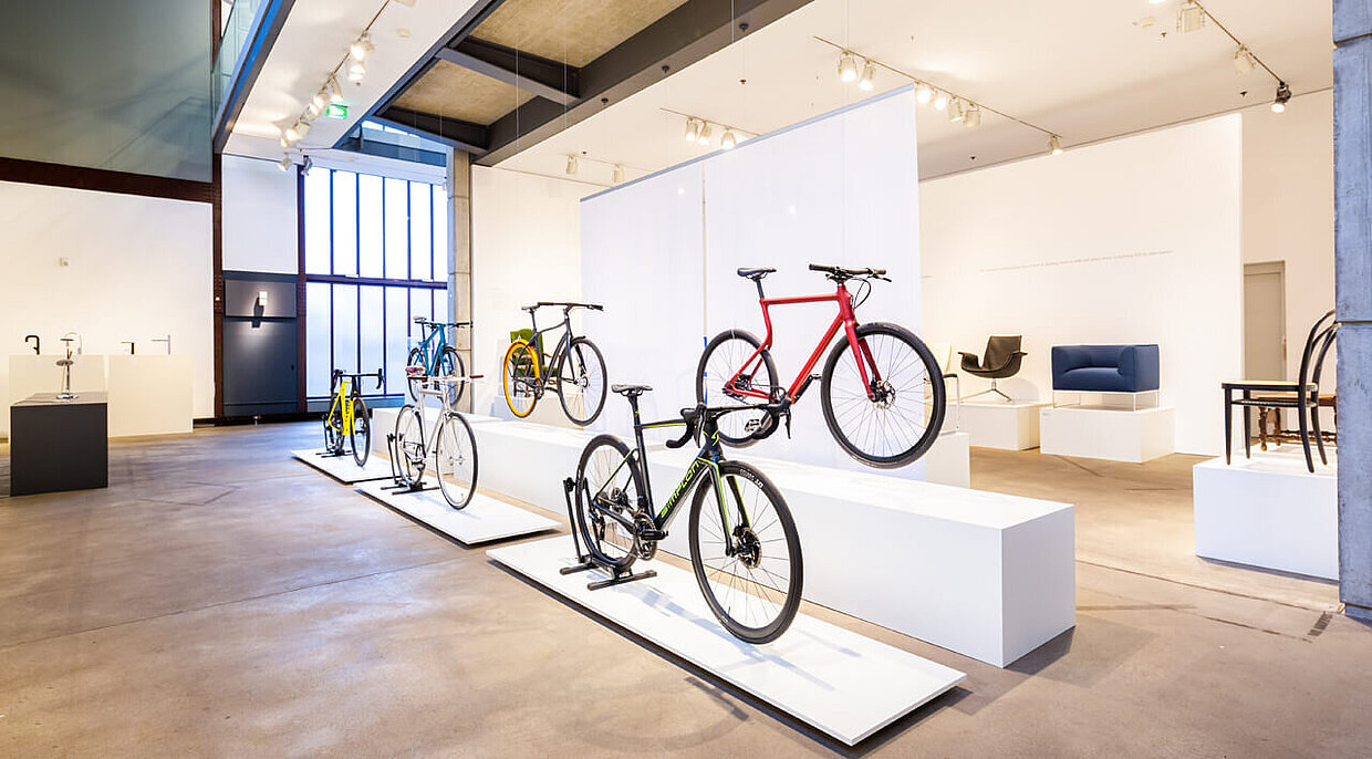 Minimalist bicycles in the “Simplicity as a design principle” exhibition