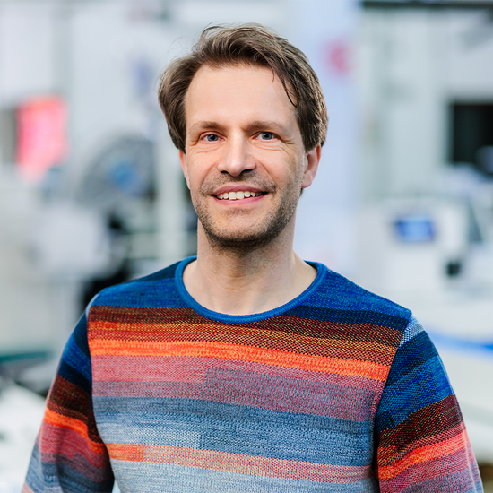 Prof. Aart van Bezooijen Prof. Aart van Bezooijen